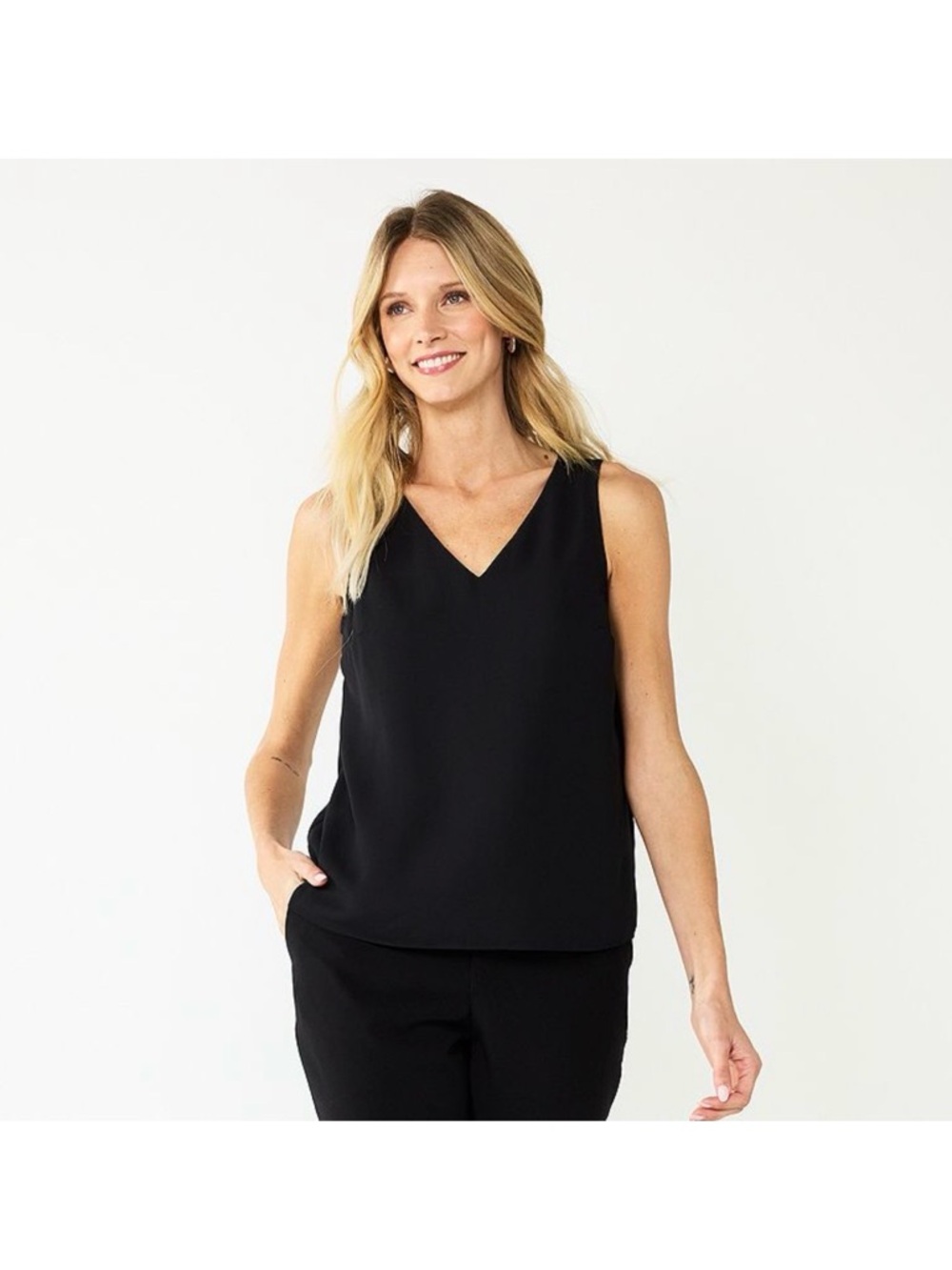 LOFT Black V-Neck Sleeveless Camisole